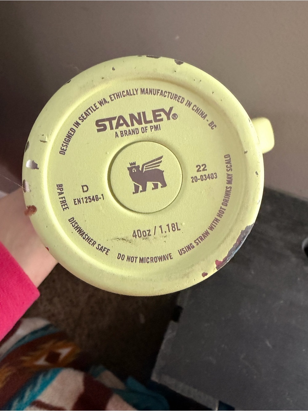 Pre loved CITRON 40 oz Stanley - Picture 5 of 6